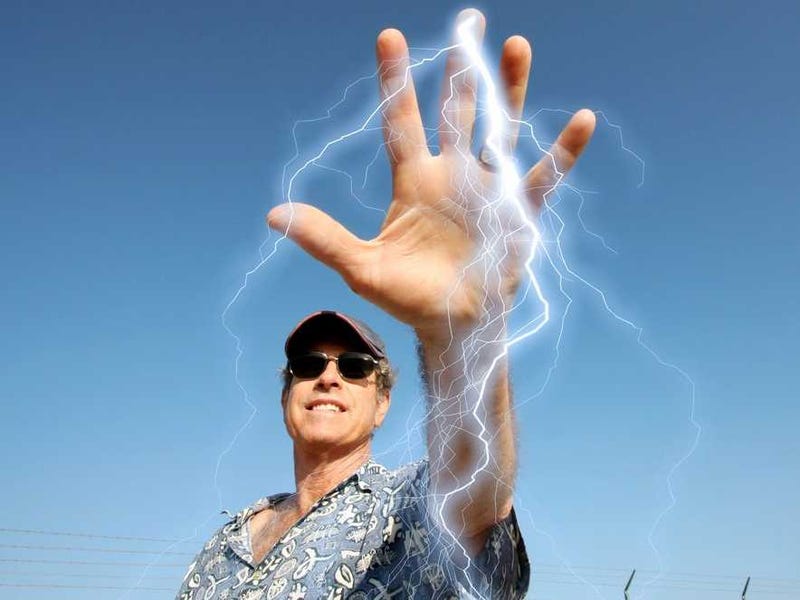 Sẽ thế nào nếu chúng ta tạo ra điện bằng cơ thể mình?- Ảnh 3. Công nghệ pin sinh học lấy cảm hứng từ cá điện