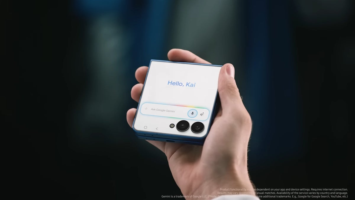 Apple đăng nhầm video Samsung Galaxy Z Flip7