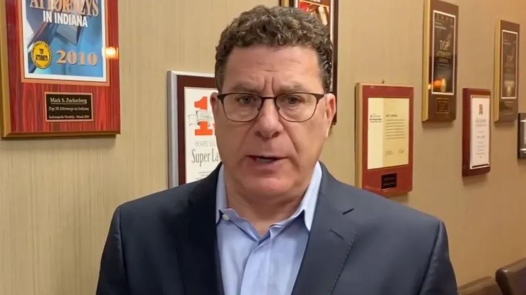 Mark Zuckerberg kiện Mark Zuckerberg vì bị khóa tài khoản Facebook- Ảnh 2. Luật sư Mark Zuckerberg