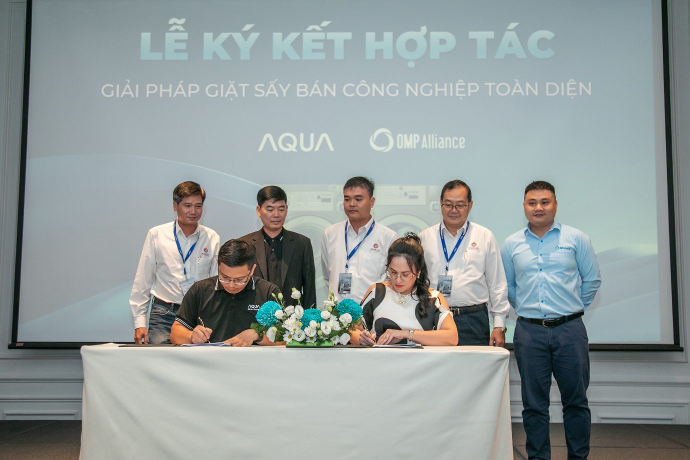 Lễ ký kết hợp tác giữa AQUA và OMP Lễ ký kết hợp tác giữa AQUA và OMP