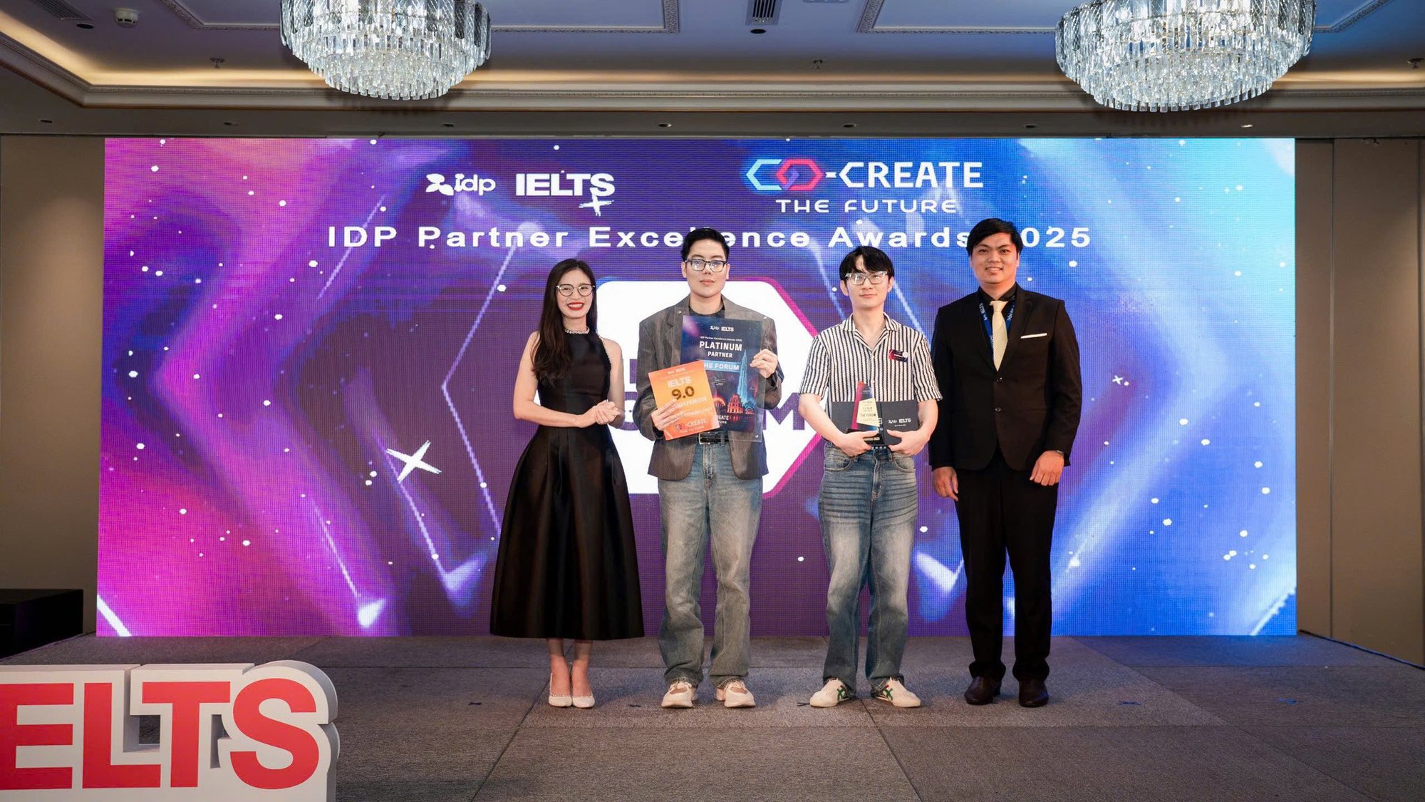 AI đang giữ một vị trí quan trọng trong hệ sinh thái EdTech Việt Nam!- Ảnh 2. Chatbot AI hỗ trợ học tiếng Anh