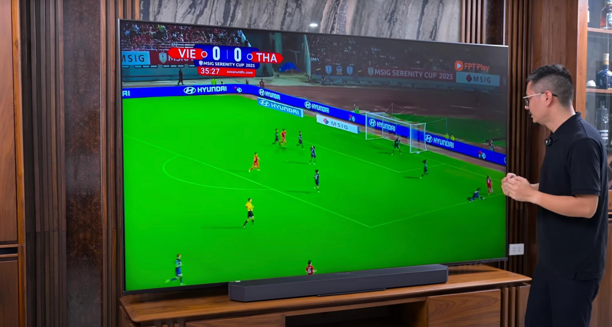 Dương Dê nhận xét về TV màn hình lớn Samsung