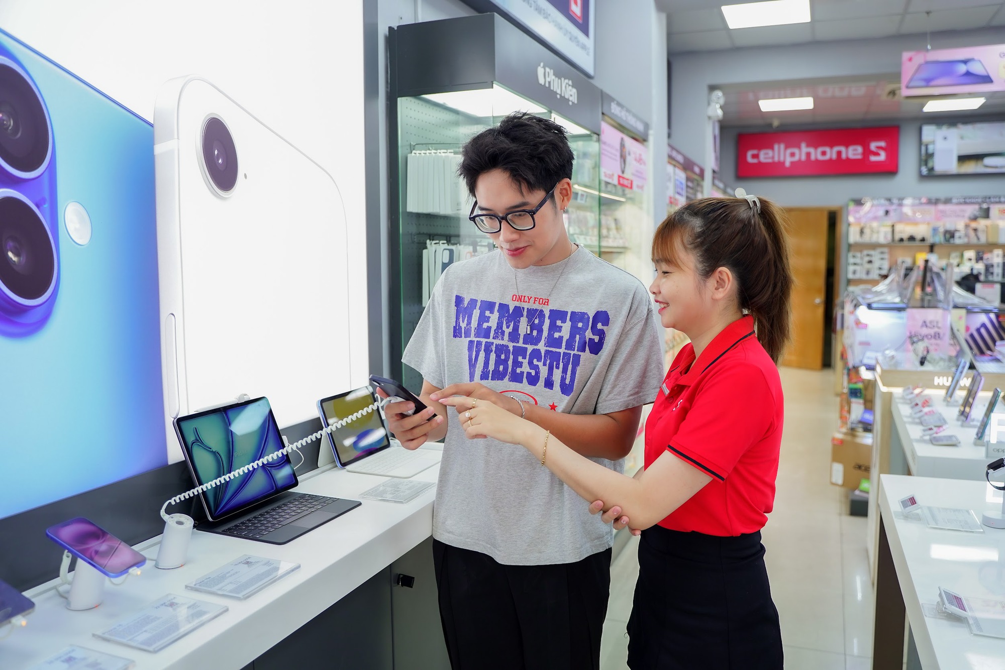 Đặt trước iPhone 17 series và iPhone Air chính hãng, ưu đãi đến 7 triệu- Ảnh 3. Quy trình thu mua máy cũ nhanh chóng, minh bạch