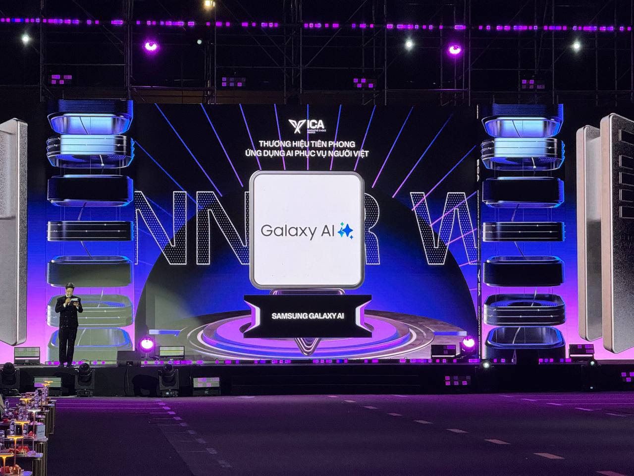 Sản phẩm tích hợp AI phổ biến cho người dùng Việt AI trên thiết bị di động tại Việt Nam