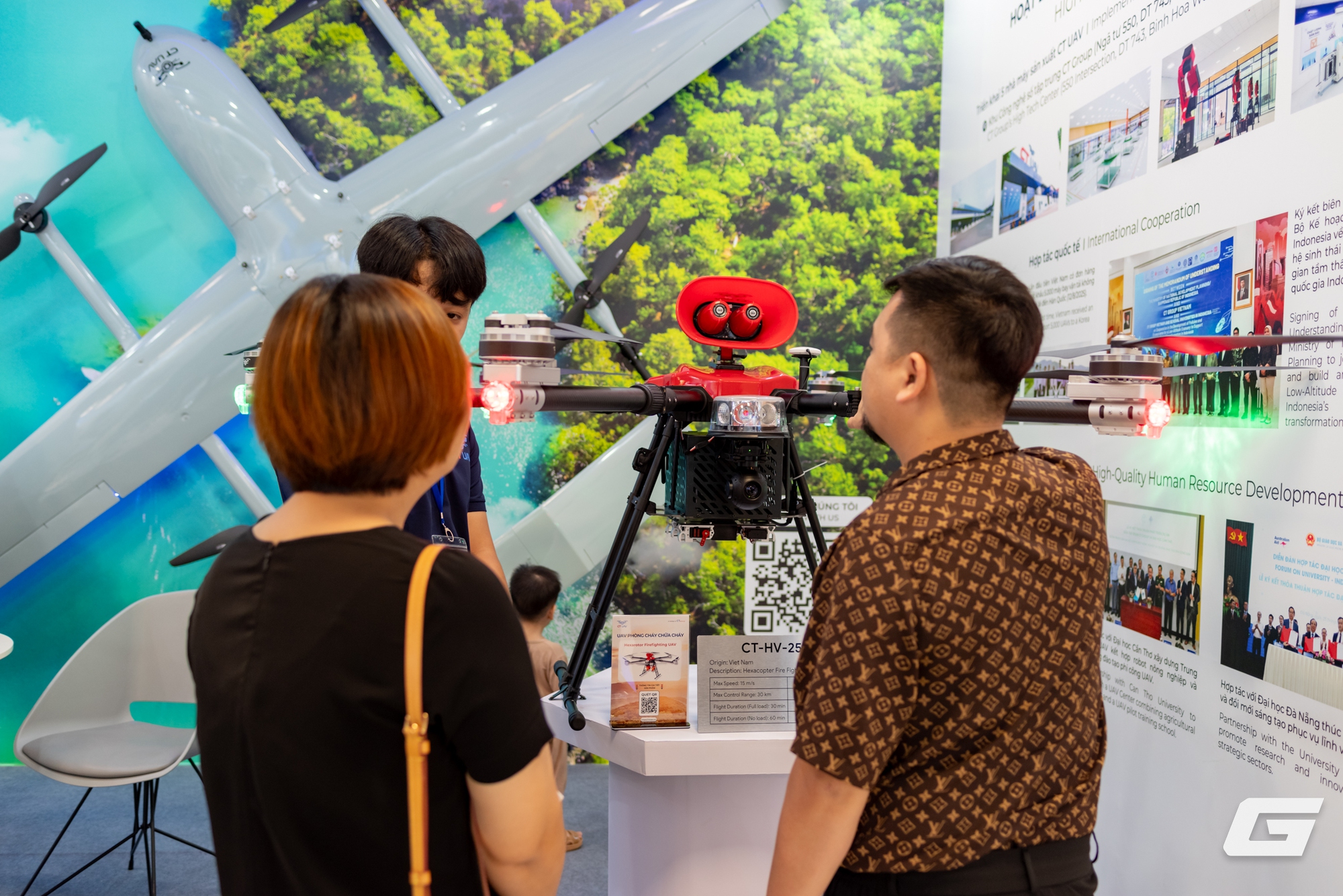 Triển lãm VIIE 2025: Bức tranh sống động về đổi mới sáng tạo tại Việt Nam- Ảnh 1. Toàn cảnh Triển lãm VIIE 2025 tại Trung tâm Đổi mới Sáng tạo Quốc gia