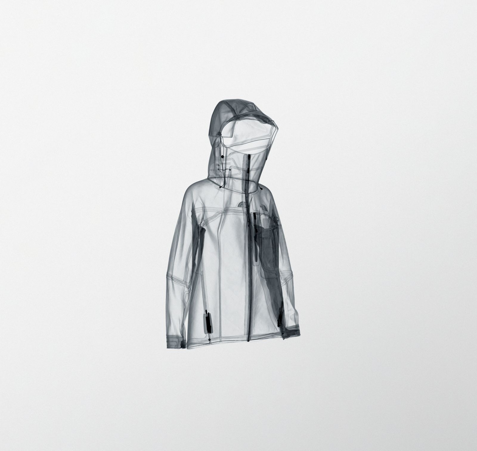 YKK tung bản cập nhật mới cho khóa kéo, dù sản phẩm vẫn tốt sau hơn một thế kỷ- Ảnh 3. Khóa kéo AiryString được ứng dụng trong dòng sản phẩm Summit Series Advanced Mountain Kit