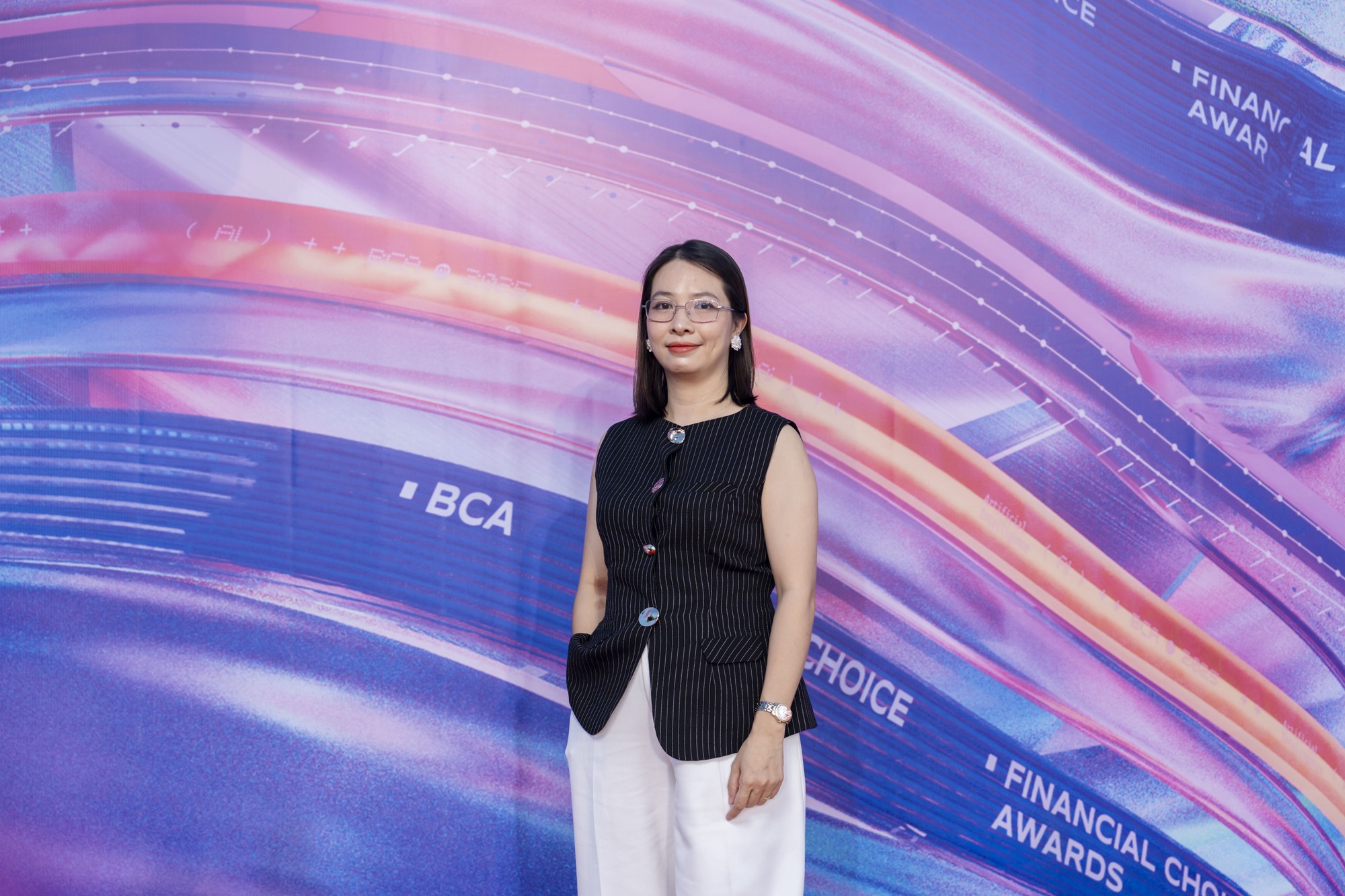 Giám đốc Truyền thông công ty tại sự kiện Better Choice Awards