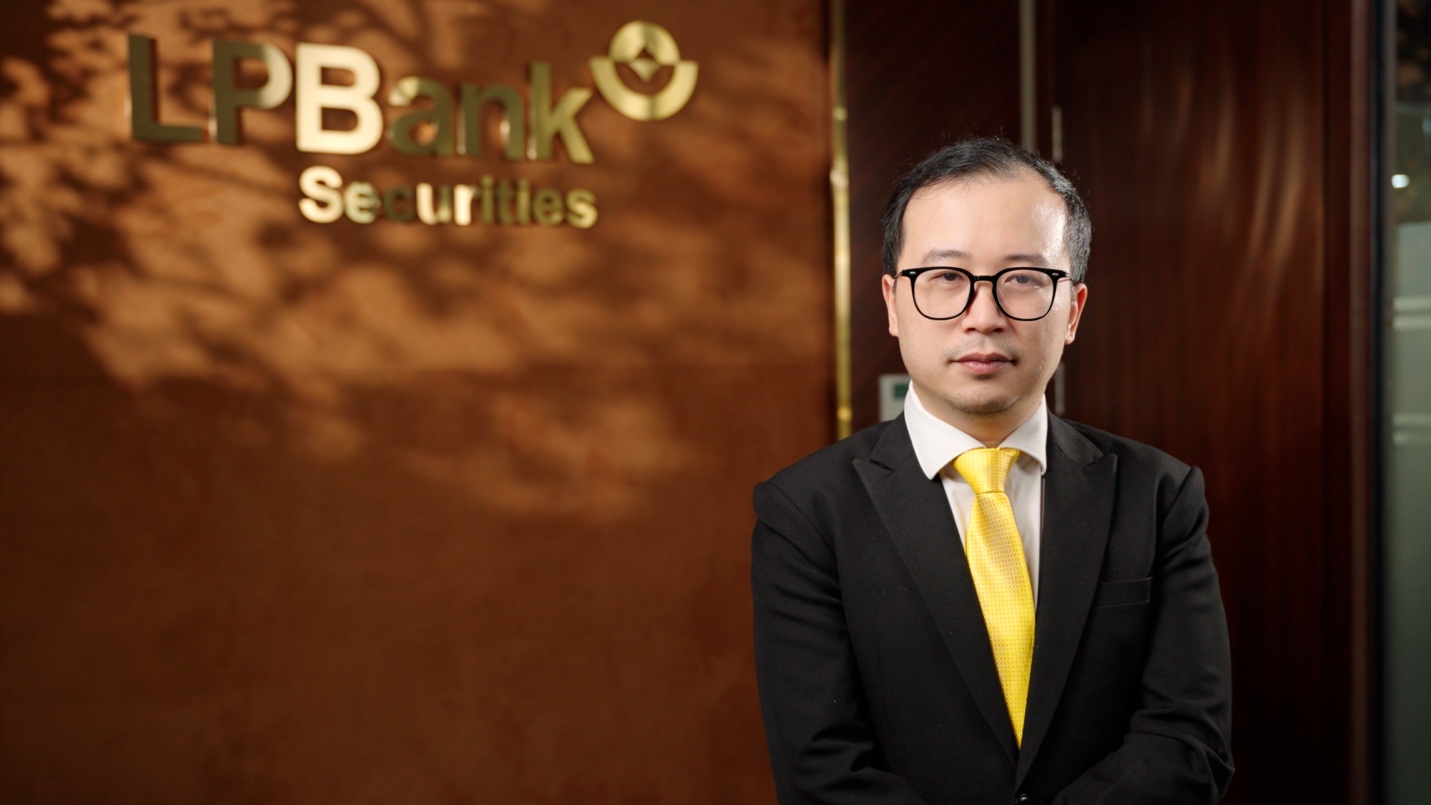 LPBS cùng eCloudvalley kiến tạo hệ sinh thái số hỗ trợ nhà đầu tư trên dịch vụ AWS- Ảnh 2. Ông Hoàng Việt Anh, Phó Tổng Giám đốc phụ trách Đối ngoại LPBS